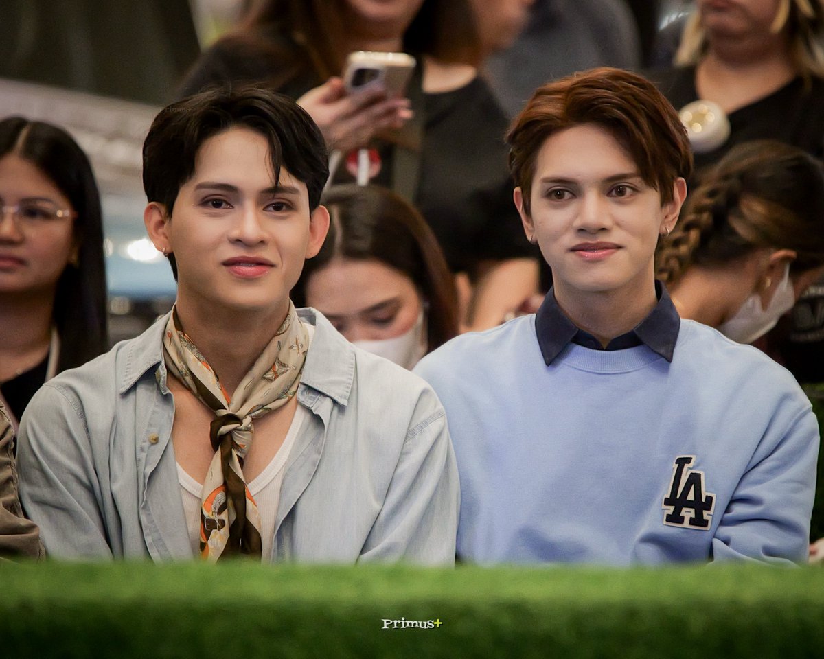 primusplus's tweet photo. 260926 📸 DAY ONE MARK &amp; ELEVEN
FIND THEIR STORIES: PRE-DEBUT
BUSKING SERIES
📍 SM CITY SOUTHMALL

So bakit nga magkamukha na kayo? 🤔🧐

DAYONE SM SOUTHMALL STORIES
#DAYONEFindTheirStories

#DAYONE_Mark #DAYONE_Eleven
#DAYONEOfficial @DAYONEOfficial_ https://t.co/4sHg6wAhZp