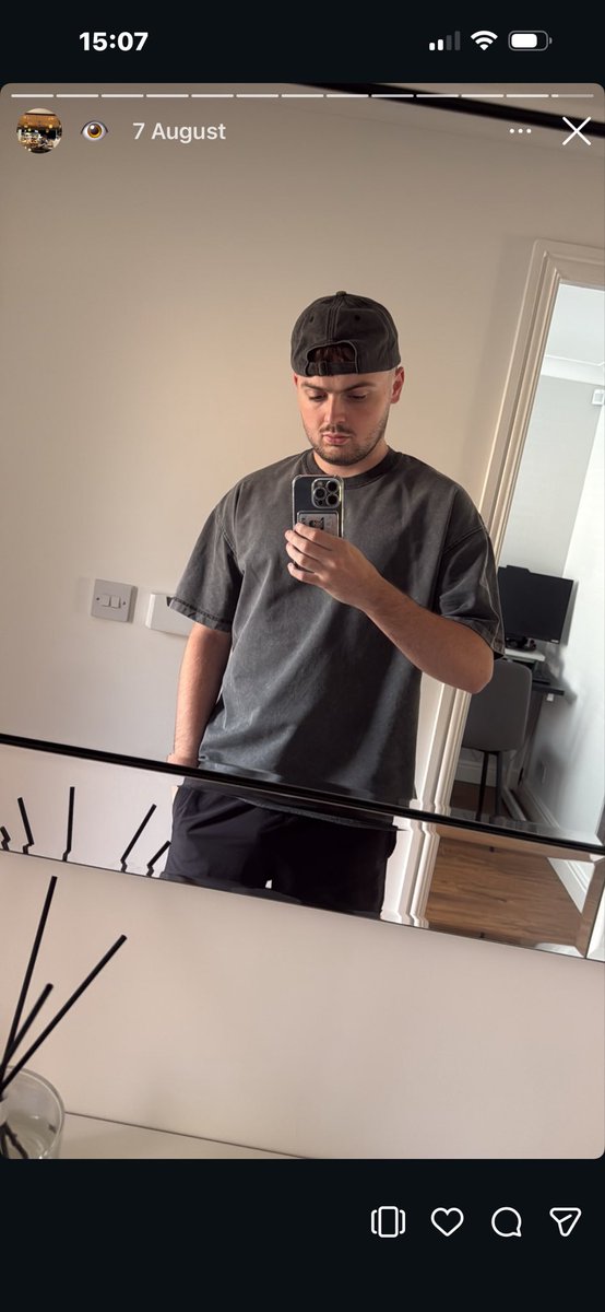 BlythRugbyClub's tweet photo. Anyone got this little toe rags address name: matt hanlon. Came in the club last night was sick ! Kegged a bar maid and broke a toilet! Hefty invoice coming your way hanlon! He also stole a bottle of 15 year limited edition glenfitchs whiskey. All help is appreciated. Shame😔 https://t.co/n4JcuUuv5u