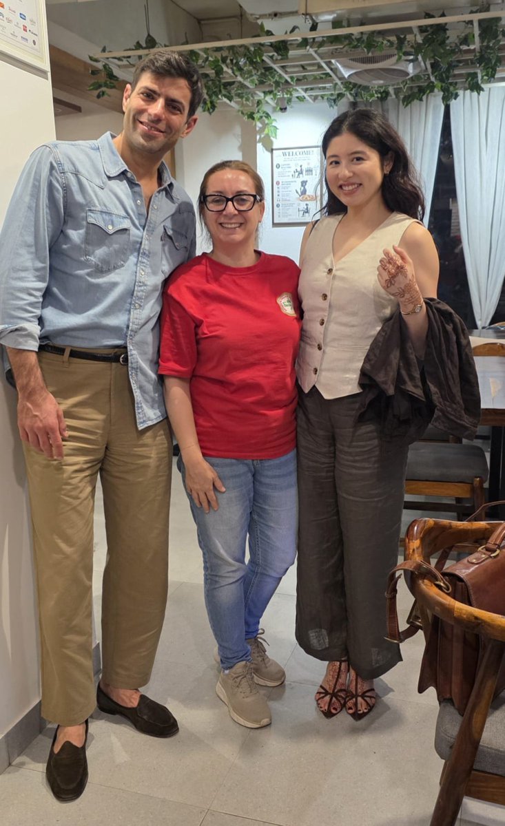 SusannaDiCosimo's tweet photo. Chef Fulvio Ventura from the Mandarin Oriental, Tokyo, was in Delhi for his special pop-up at The Leela Palace bringing together the beautiful world of Italian–Japanese fusion cuisine at Le Cirque.Thank you for choosing Pizzeria da Susy
for your Delhi pizza experience #dasusy https://t.co/F0FyI2yo7G