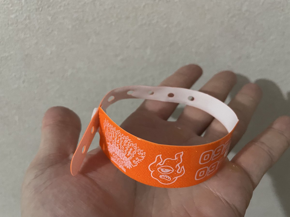 tei000_'s tweet photo. まだ需要に応えられるかな？間に合わないか‥ギチギチでなければ手首までハンドソープつけるとスルンッととれます。
#ワンチャンフェス　#毎年恒例 https://t.co/rt7msnkVBM