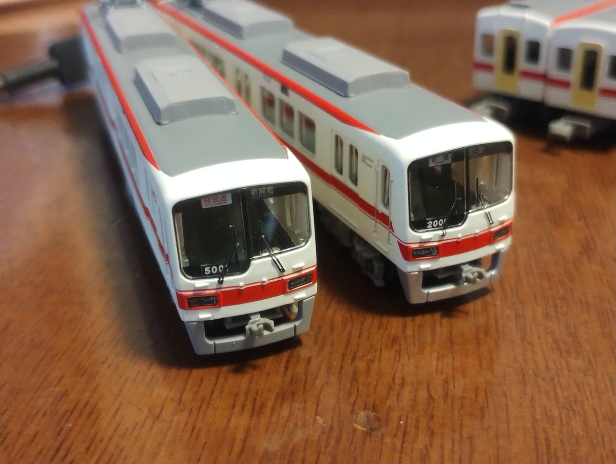 oumi_model's tweet photo. カッコよくて好きなのでたくさんいてます。
前面の車番変えるのクソ大変そう。 https://t.co/S5CiBWuOVL