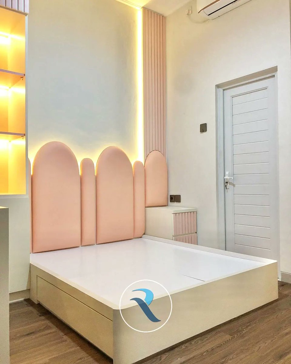 OrvilleAltrp's tweet photo. Girl’s room. A complete bedroom set for girls, including a bedside table, wardrobe, and study desk, customized to suit your needs and preferred theme. https://t.co/Rkz94wvn8j