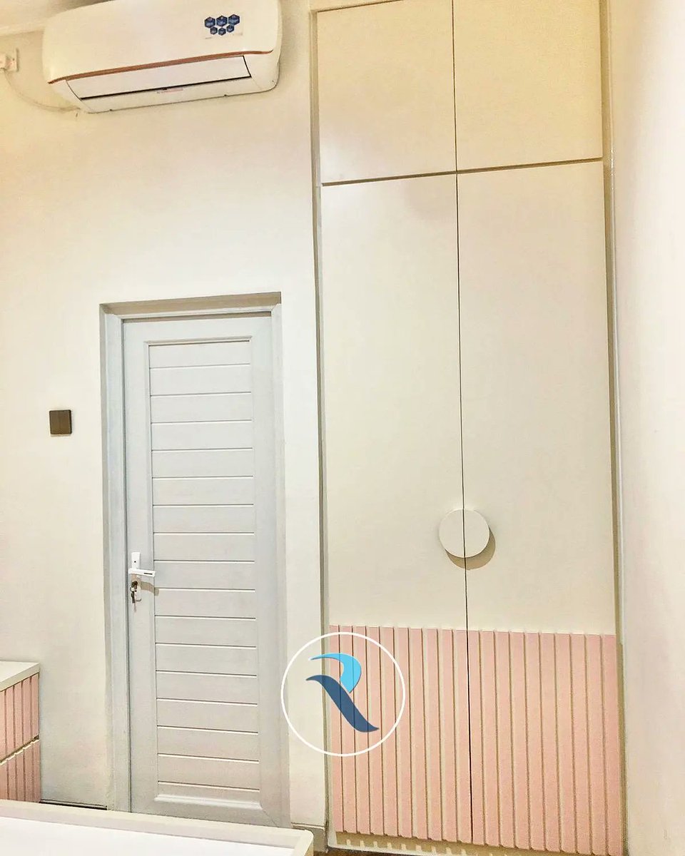 OrvilleAltrp's tweet photo. Girl’s room. A complete bedroom set for girls, including a bedside table, wardrobe, and study desk, customized to suit your needs and preferred theme. https://t.co/Rkz94wvn8j