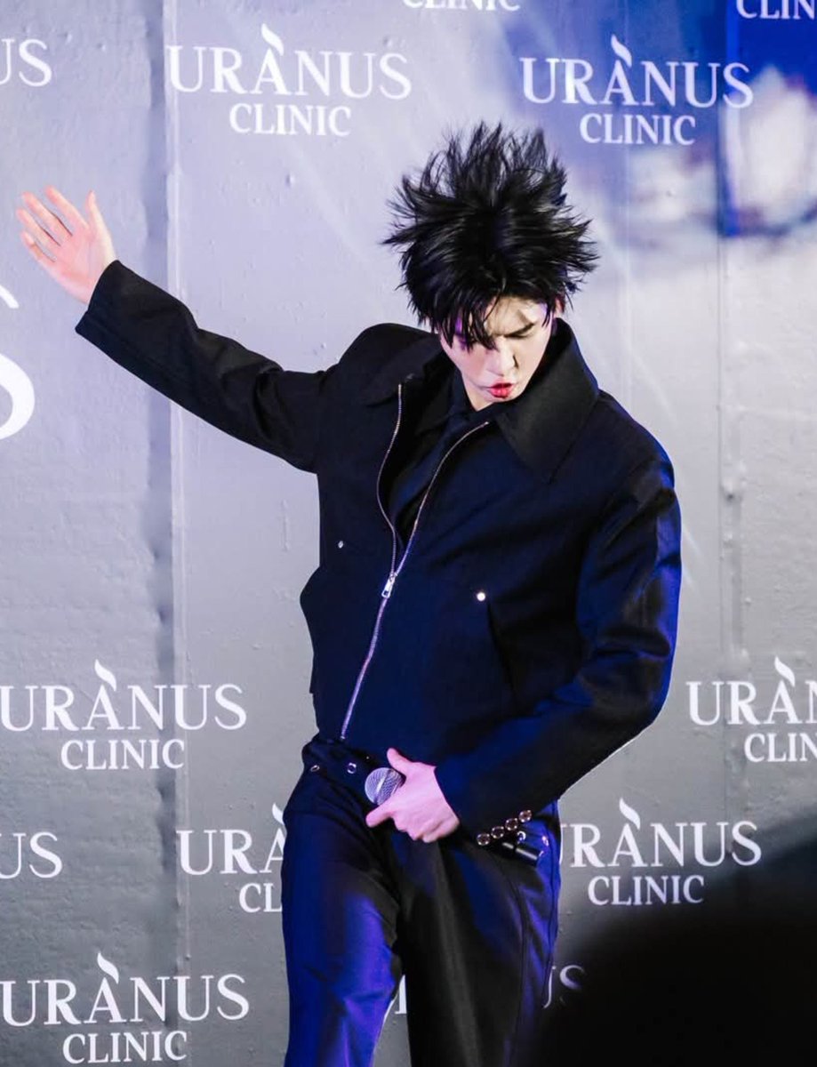 SuwimonHiseoul's tweet photo. น้องอู๋พอจะเข้าแก๊งได้มั้ยงับ😆

AOU X URANUS KORAT  
#UranusClinicxAou https://t.co/NopvuEkitv
