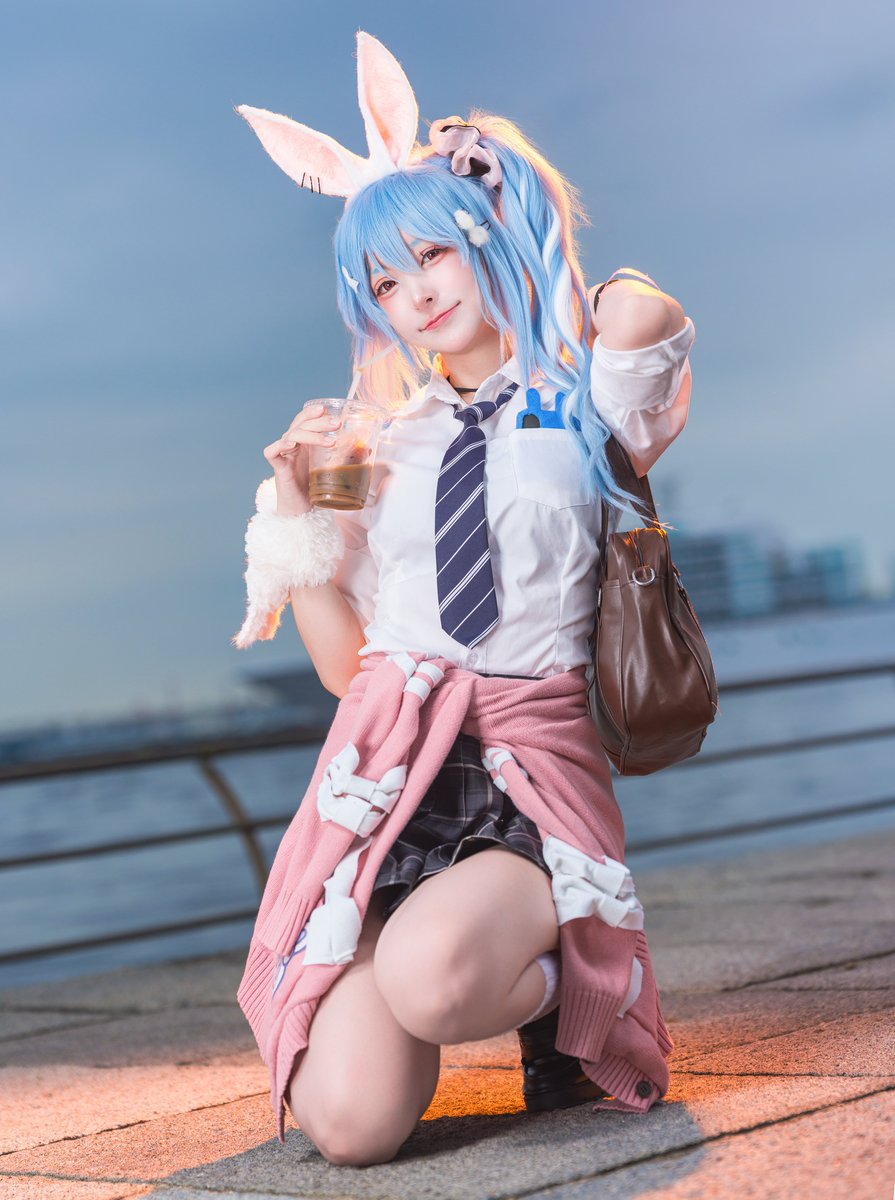 riha_amase's tweet photo. 兎田ぺこら👯制服cos
#ANIMEK　#ANIMEKセレクション https://t.co/TpfKTNYOcg