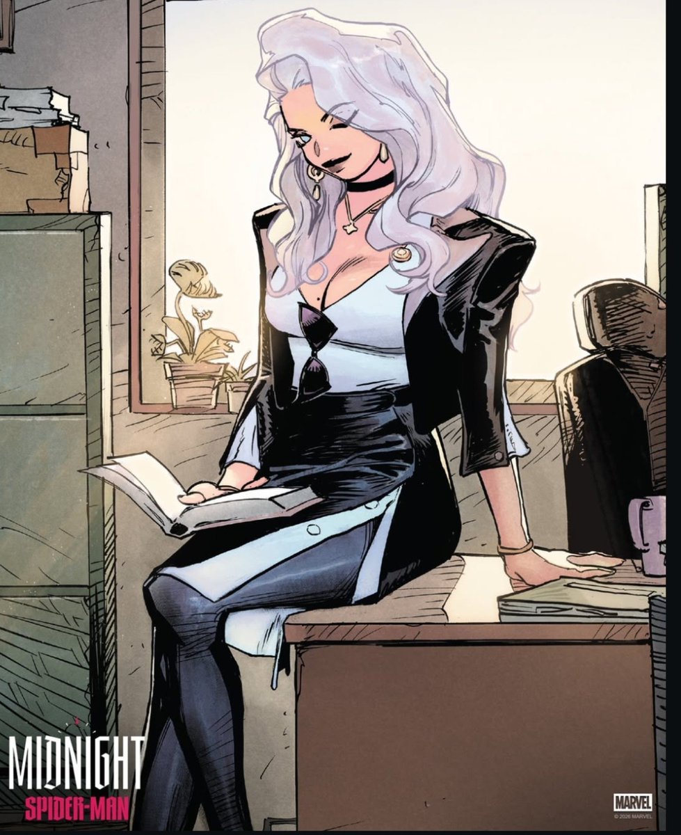 Comicbugle's tweet photo. New look at Felicia Hardy in Midnight Spider-Man #1 https://t.co/vJeasd4ZAs