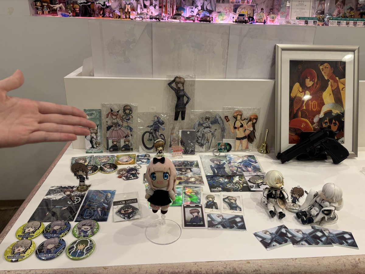 cafemailish's tweet photo. 9/27（日）
 #シュタゲ のバイト戦士こと鈴羽のお誕生日当日のカフェメイリッシュ！
大盛況���りがとうございました✨

祭壇での撮影会も楽しかったですね♪

14時〜ラスト 阿万音鈴羽あいか
16時〜ラスト 阿万音由季うさの
遅番 桐生萌郁せら
でした🥀🫧🍎

#阿万音鈴羽生誕祭2026
#メイドカフェ https://t.co/UZXTJehAmd