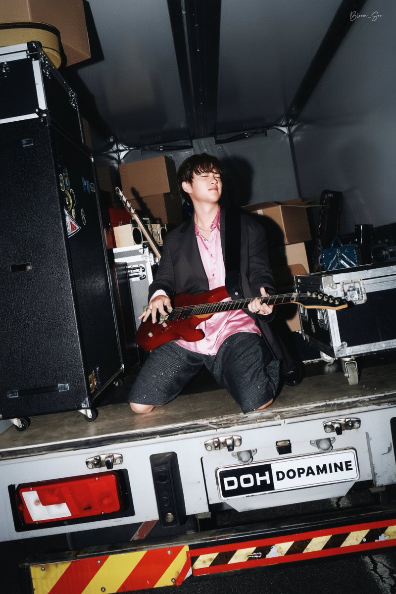 Bloom__Soo's tweet photo. 《DOPAMINE》POP ver.09 https://t.co/ZDCDlXYhpW