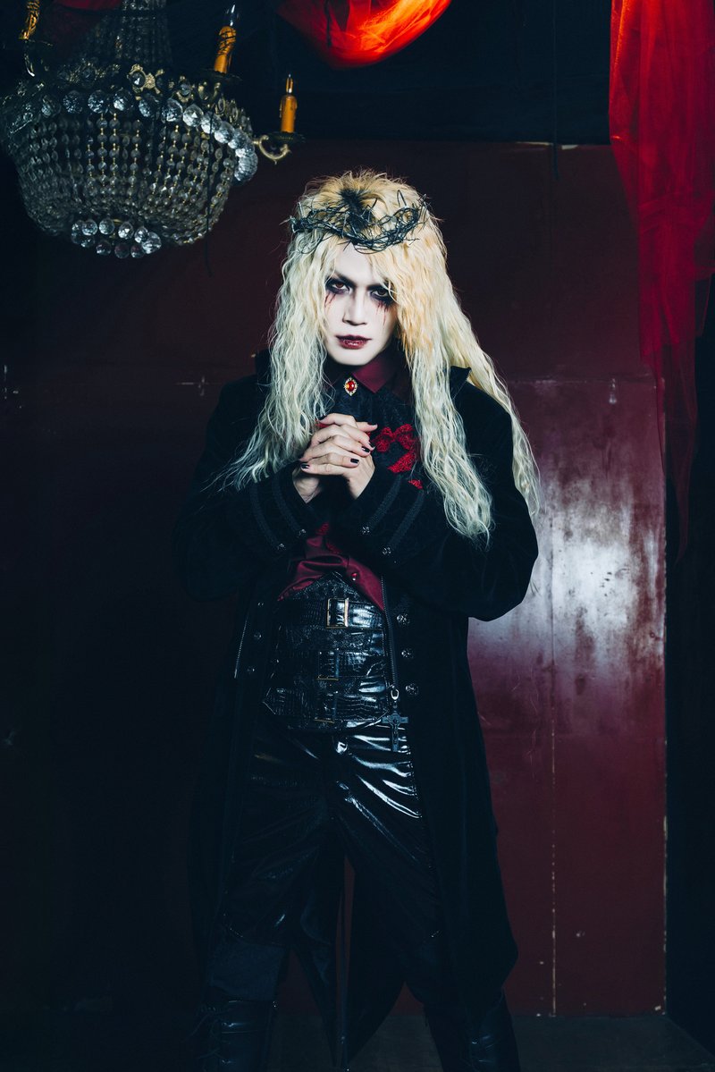 ZekeD_Official's tweet photo. 【New Limited Visual [Carmilla]】

Zeke Deux
Vocal Kakeru
@ZekeDeux_Kakeru https://t.co/jALLslAcgE