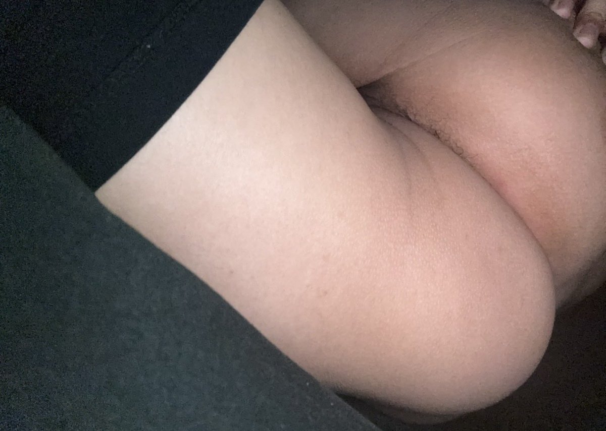 justccxcx's tweet photo. @miguelxcxxx acá papiiii 👅👅👅 https://t.co/Dmzt53SBrl