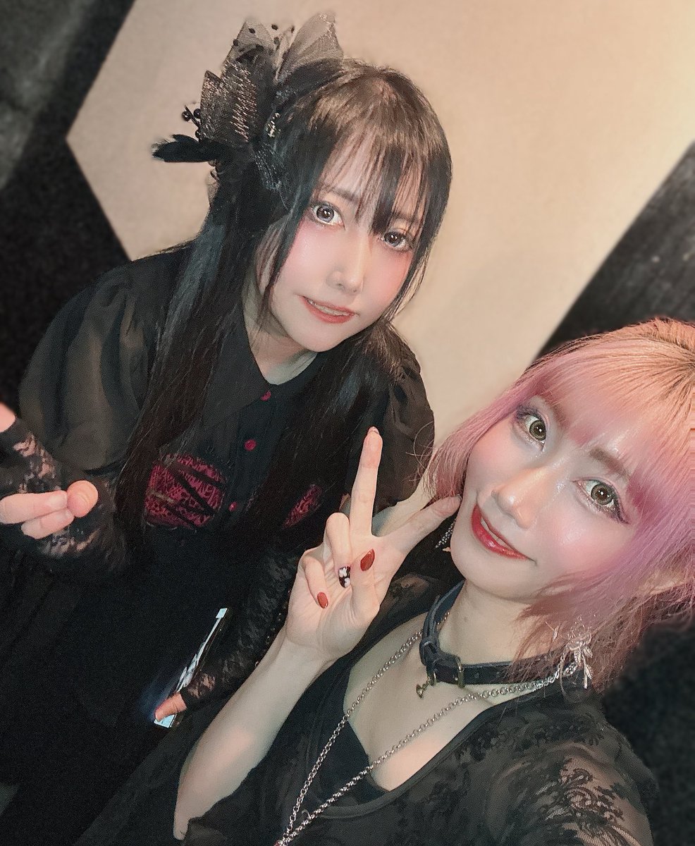 halalia_02's tweet photo. 9/27 #あおのりんね　@ BarGuildsix
　
ありがとうございました！
久しぶりに出演させてもらいました😁今日はメタル女子なセトリでした❣️
9月はこれでライブ納めなのでみるさんご飯とここちゃんケーキ沢山たべて大満足な一日でした❤️
次回ライブは10/18みるさん生誕！待ってるよー✨ https://t.co/S002mtpCaB
