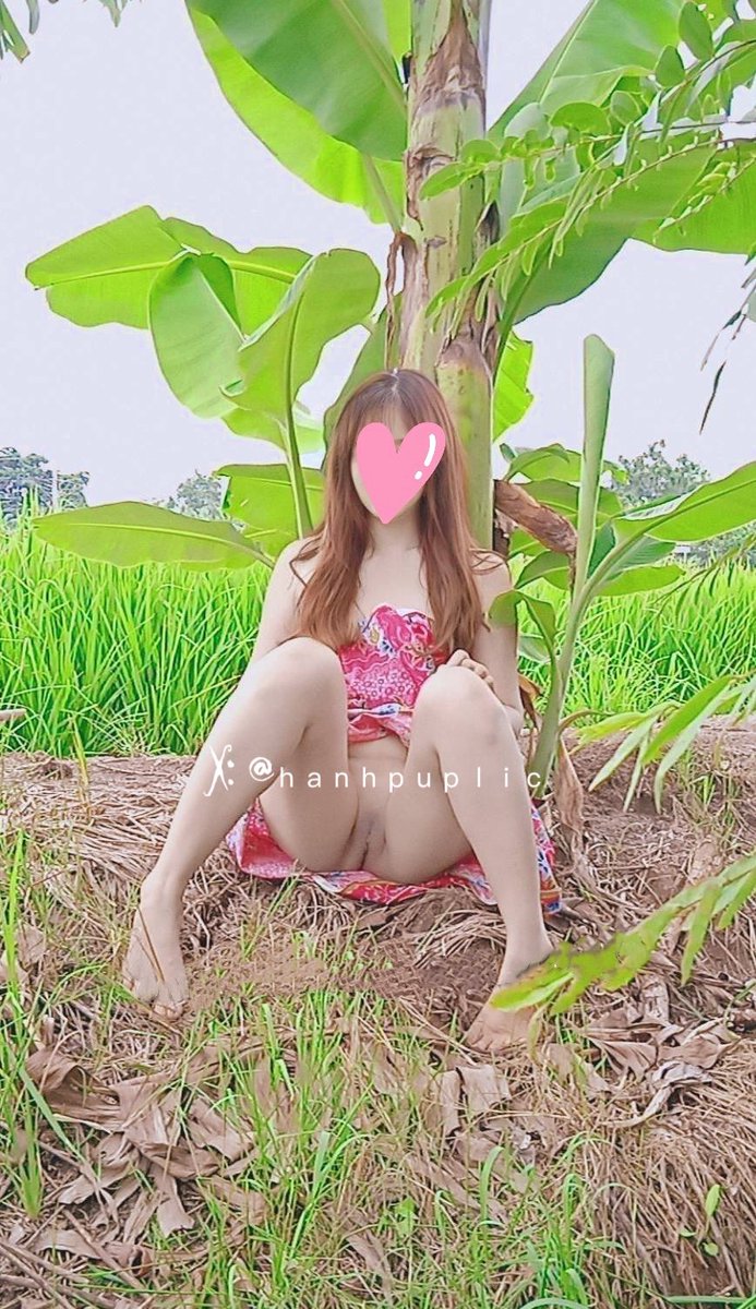 hanhpuplic's tweet photo. Tựa vào b.ụi ch.uối mà th.èm ch.uối qu.á nè https://t.co/IQnvyZIv0i