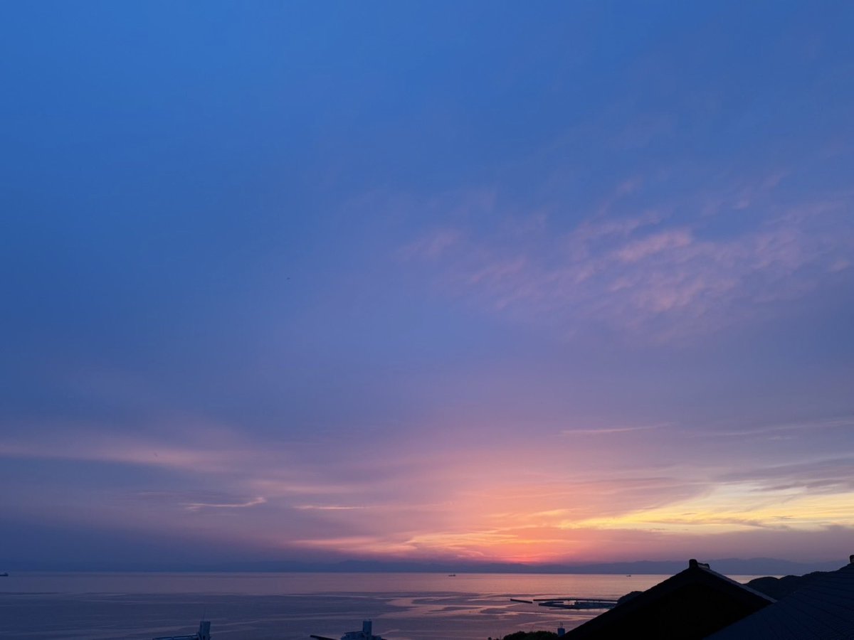 anzu_ameri's tweet photo. 深く呼吸しようと、頑張らないで。
ゆっくりと呼吸が深まっていきますように。
おやすみなさい🌙 ⋆˙ ⊹
#ameri https://t.co/tzfvDKa3gr