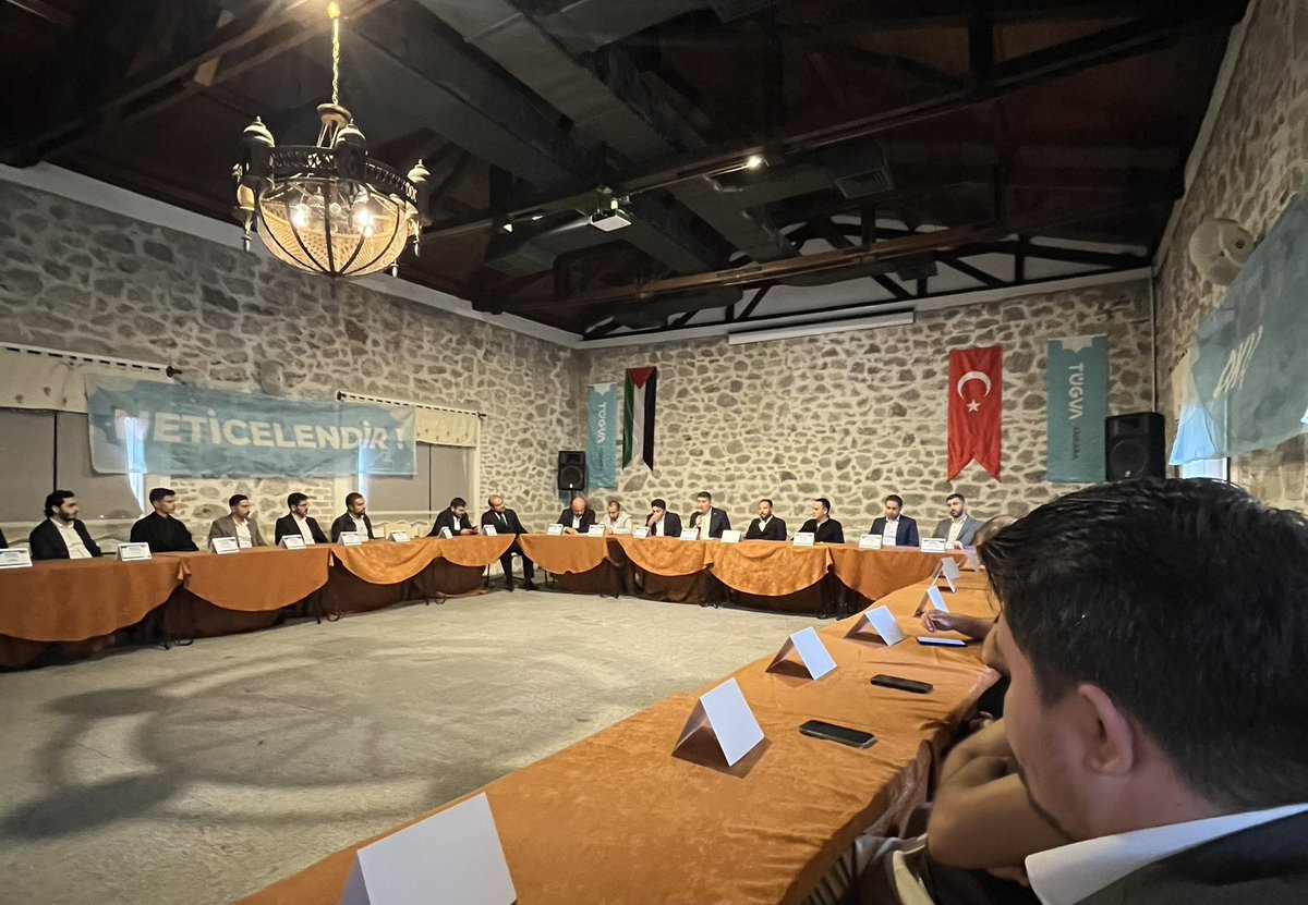 tugvaankara's tweet photo. Katılımları ve kıymetli katkıları için Sayın Erhan Sarıgöl’e teşekkür ediyoruz. https://t.co/30fn6fcbYs