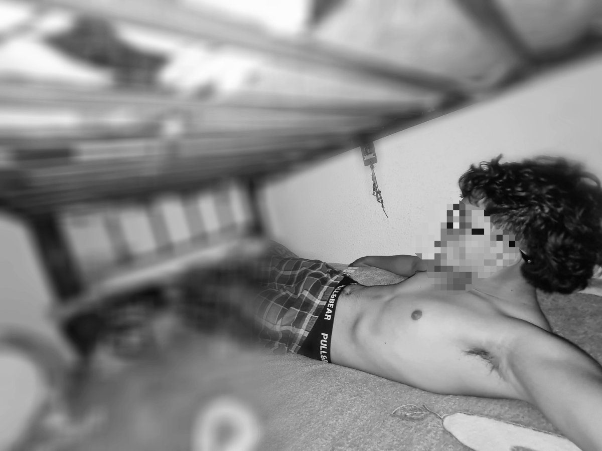 flxkxt0's tweet photo. Siganme en ig https://t.co/ODPYdubDRO
Les cae regalito 🍆🍆🍆 https://t.co/np3xtTXoAv