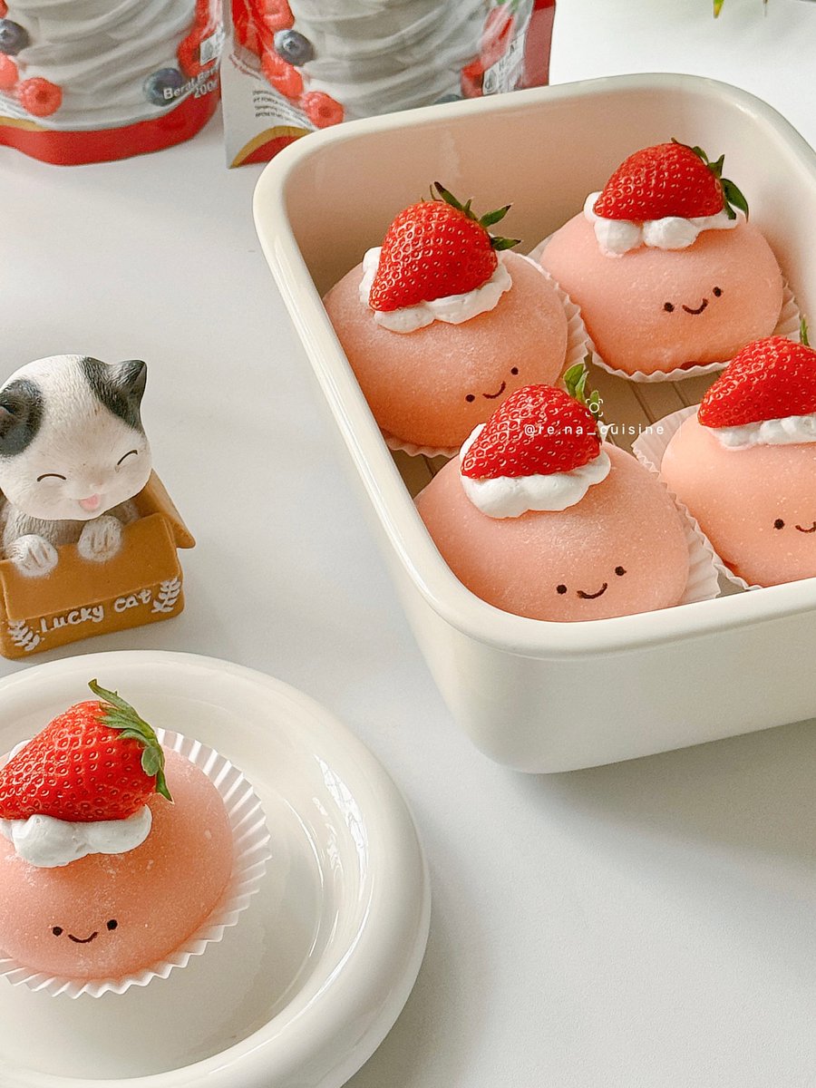 MoseKriebel's tweet photo. Jellycat strawberry mochi. Find the recipe in my Jellycat mochi reels. https://t.co/z9lrpjopMZ