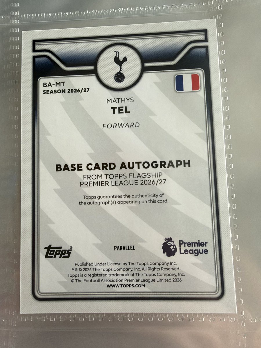 Nath_williams19's tweet photo. @DannyAarons @MattHDGamer my son just packed this is it worth anything? I have no idea😂 https://t.co/Necfk8u82u