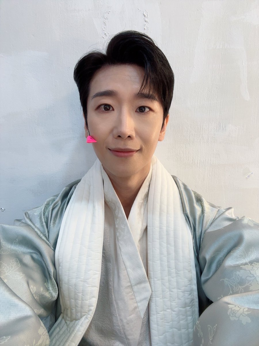 mmuullee's tweet photo. 사진보자마자 히융됨 https://t.co/2HMfaP7ODn