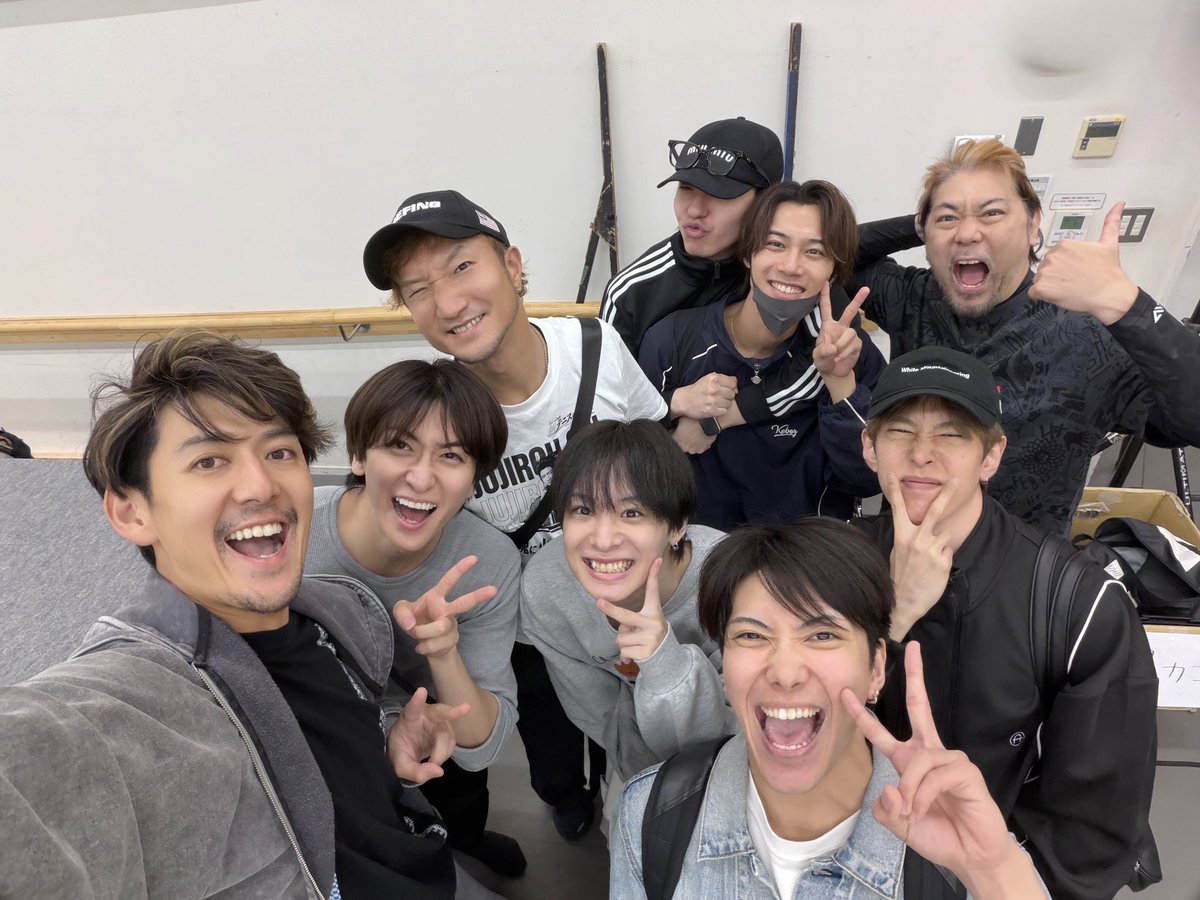 takashi__0128's tweet photo. ミュージカル『新テニスの王子様』The Final Stage稽古全て終わりました🎾
ミュージカル新テニスの王子様シリーズ最後の稽古。
これから最後の〜が続いていくんだろうな。楽しみにしてくださっているお客様のためにまだまだ上げていきます🐦‍🔥
#新テニミュ
#ファイステ https://t.co/URH2KQReLQ