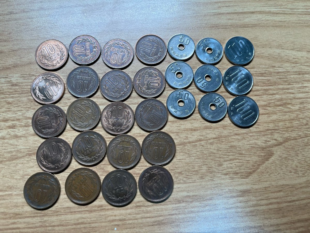 dddDavis11's tweet photo. かれこれ30年ちょい生きてるけど、釣り銭一発で硬貨29枚返ってくるとはさすがに思ってなかったで https://t.co/5oxZvmYkpy