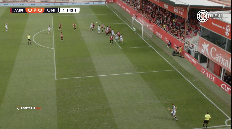 SergioSierraTV's tweet photo. Le acaban de tangar un gol a @UnionistasCF (ya van dos acciones de gol raritas esta temporada contra los charros…)

De nuevo un árbitro de @Primera_RFEF va al monitor y no cambia su decisión https://t.co/OL205U7M35
