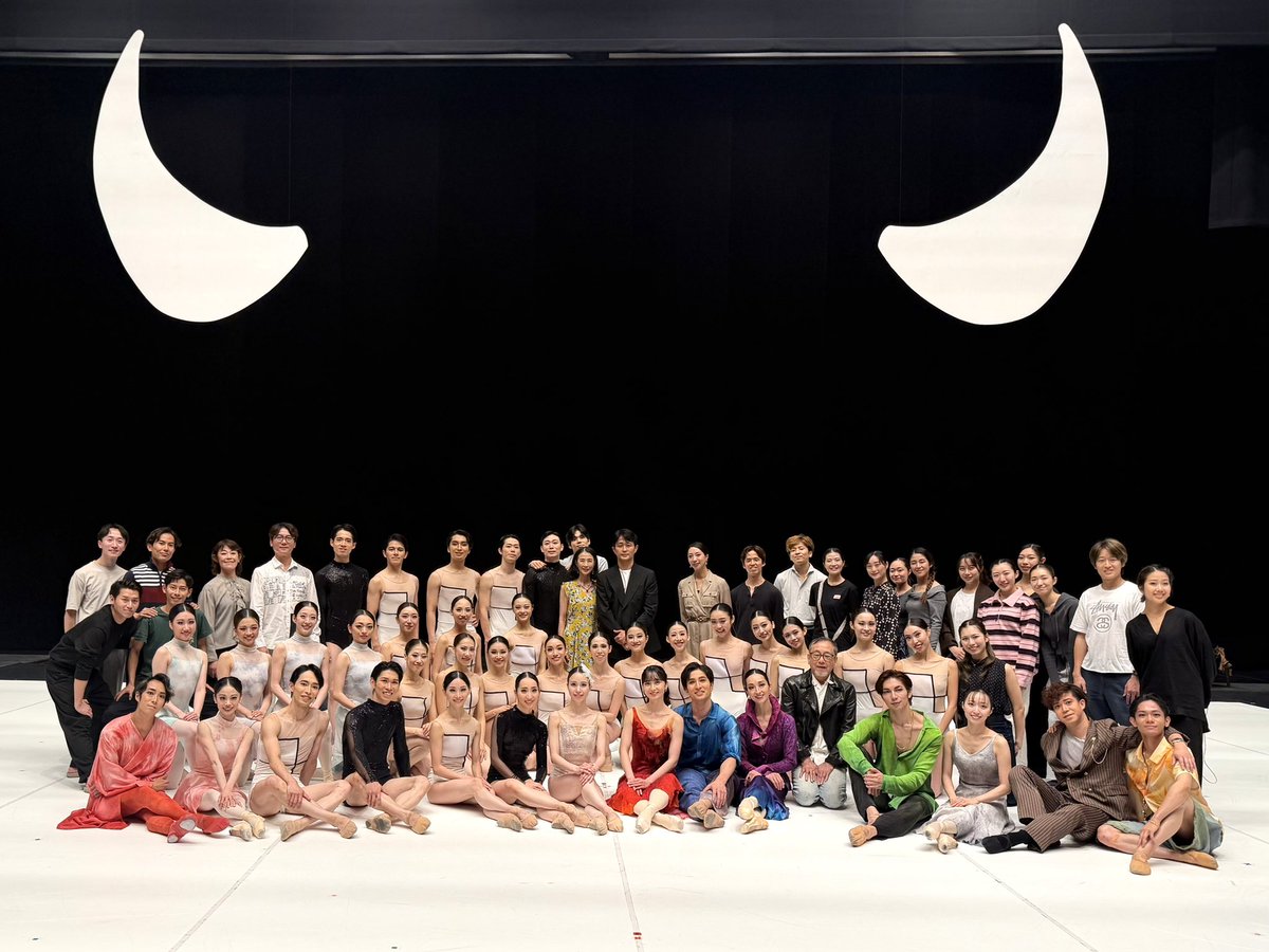 tokyocityballet's tweet photo. #東京シティ・バレエ団
現代バレエⅡ「交差する感性/Crossing Visions」

『泡の中のカルメン』
『春の恵』
『MONDRIAN』

それぞれ異なる世界観と感性を持つ3作品を通して、さまざまな「交差する感性」をお届けしました✨

ご来場誠にありがとうございました💐 https://t.co/f7l8wu7FnX