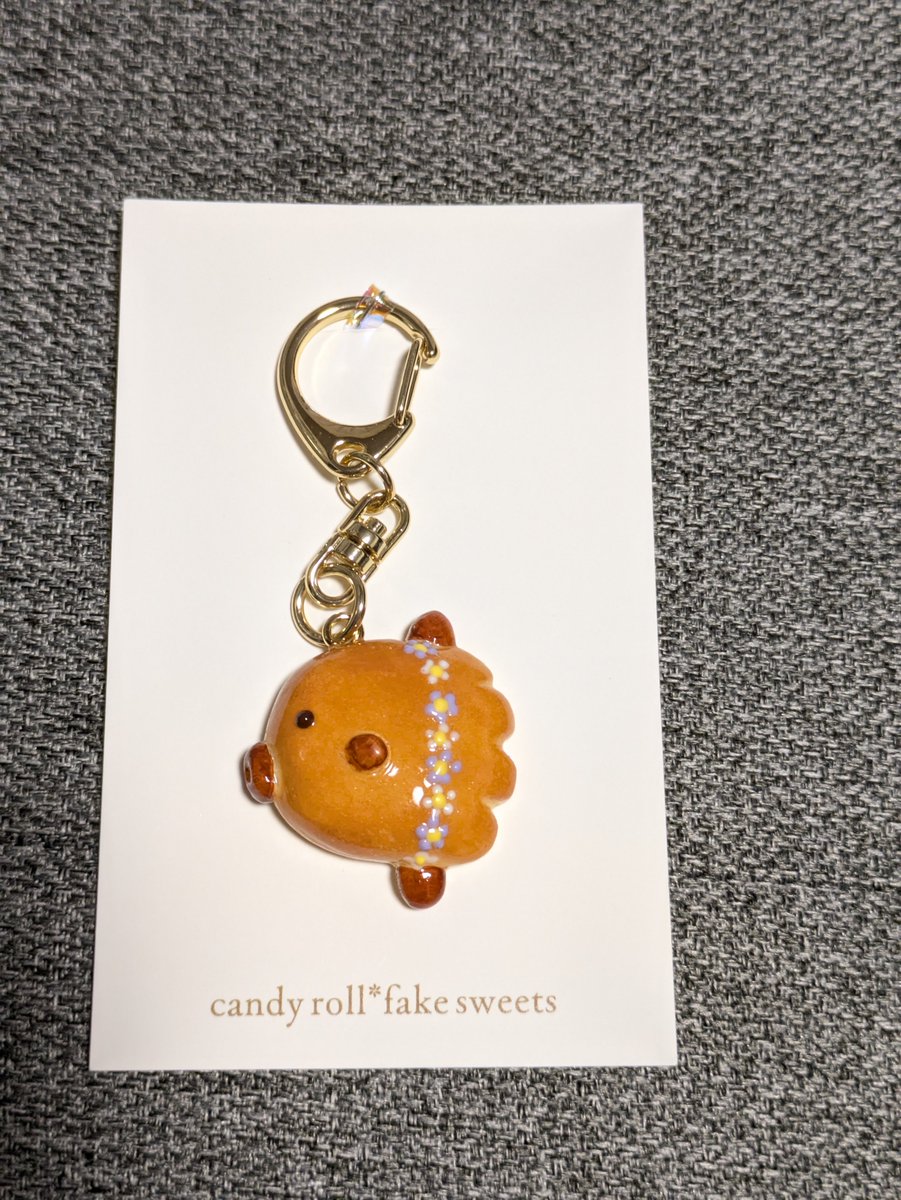 IchikoManbou's tweet photo. #小倉ハンドメイドマルシェ2026
戦利品①
キナッコさんのマンボウブローチ
candy rollさんのマンボウキーホルダー https://t.co/iVFKV9DYvQ