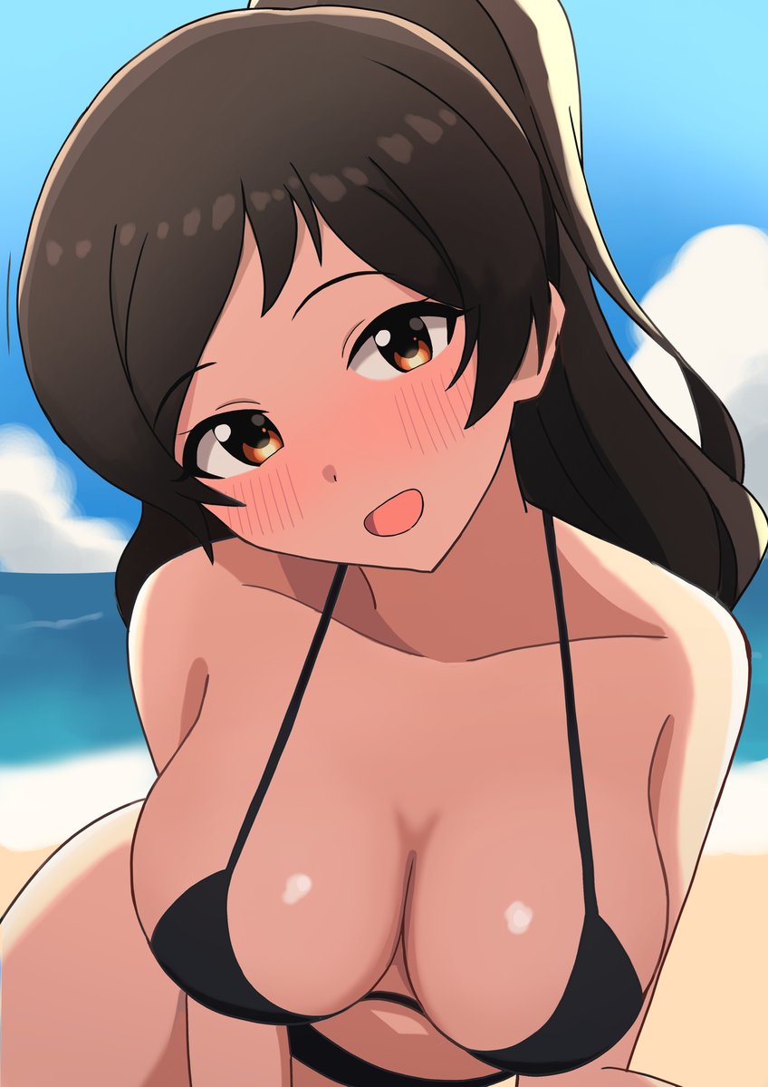 nengosamu202602's tweet photo. 仕事はしっかりこなすしほちゃん。
グラビアお仕事中。
コミケにむけて何も進まなかったぞ！明日から進める！ https://t.co/JwGEDsnxGZ