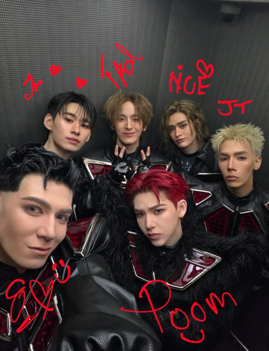 Hannahrsb's tweet photo. ก็ใช้ samsung อะเตง🙊
#ATLASRisingUpConcertatImpact https://t.co/2BmmcY9pbx
