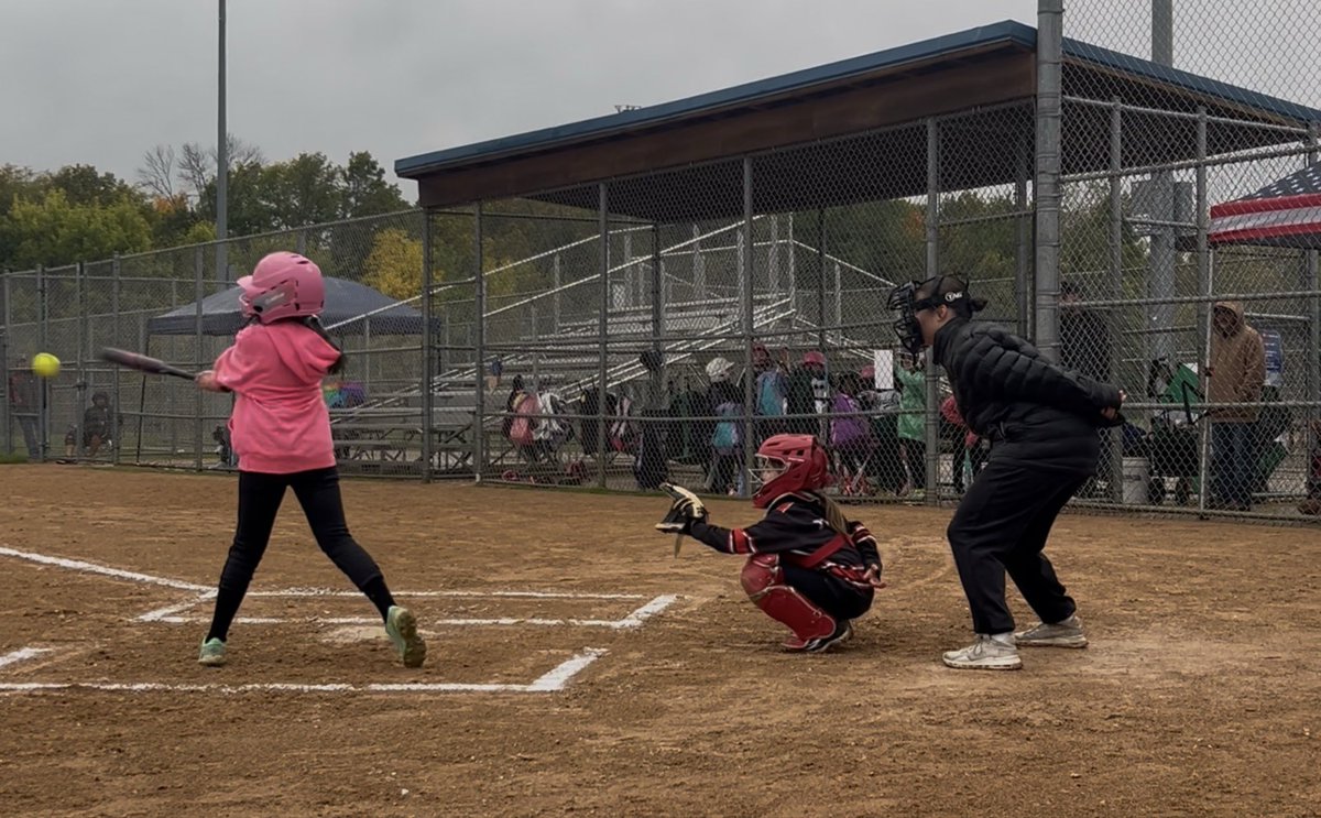 DelaneyNelson04's tweet photo. What a weekend! Got to watch @GopherSoftball compete Friday night and spent Saturday umpiring for some awesome young players. Loving every minute on a softball field ππ€ #Class2029 #Softball https://t.co/vrgJCv9fkp