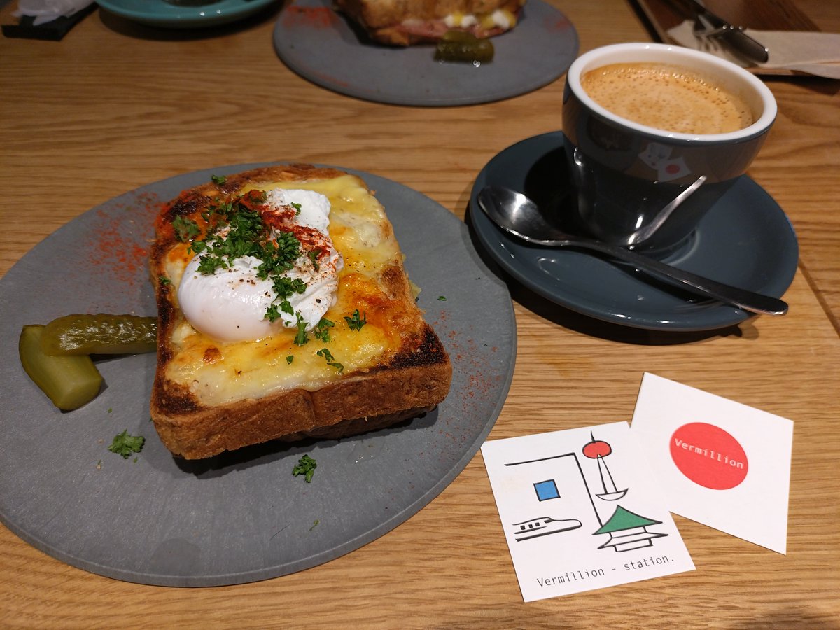 h89_sumika's tweet photo. 次の日は、店名に「Vermilion」って入ってるカフェでブランチ*

直接関係ないけど住人さんなら反応してしまうお店！
ここほんと素敵で常連になりそう…♡
sumikaで満たされたよき休日でした♡ https://t.co/1d9IUJxgCa