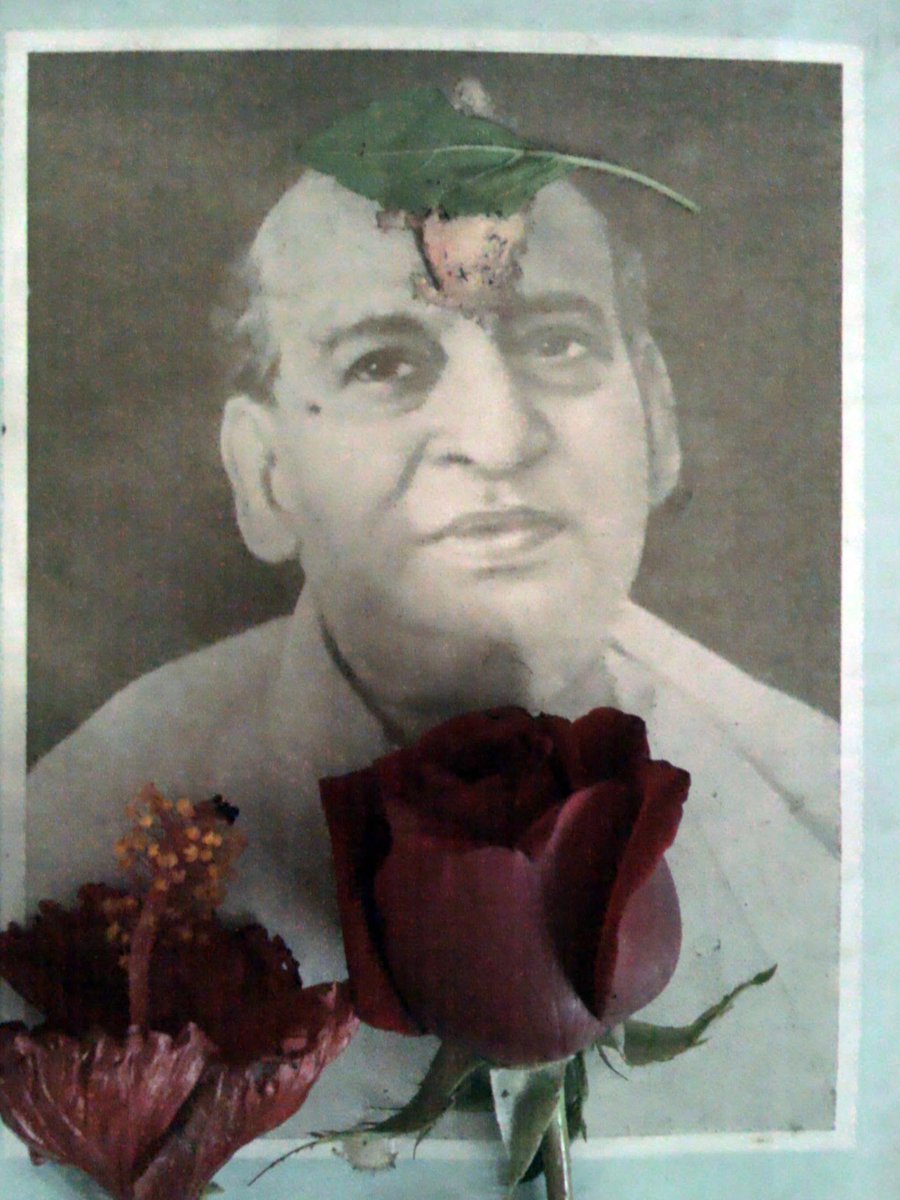 updramlal's tweet photo. भारत के महान साधक: योगीश्वर श्री कालीपद गुहा रॉय "काली दा"
"काली दा" (1908–1992) कहा जाता था, एक असाधारण रहस्यमयी संत और आगे के साधक थे, जिन्होंने एक बहुत ही गुप्त, आध्यात्मिक रूप से गहरा जीवन जिया।
https://t.co/dakwTvklXZ https://t.co/esW8yNzTmC