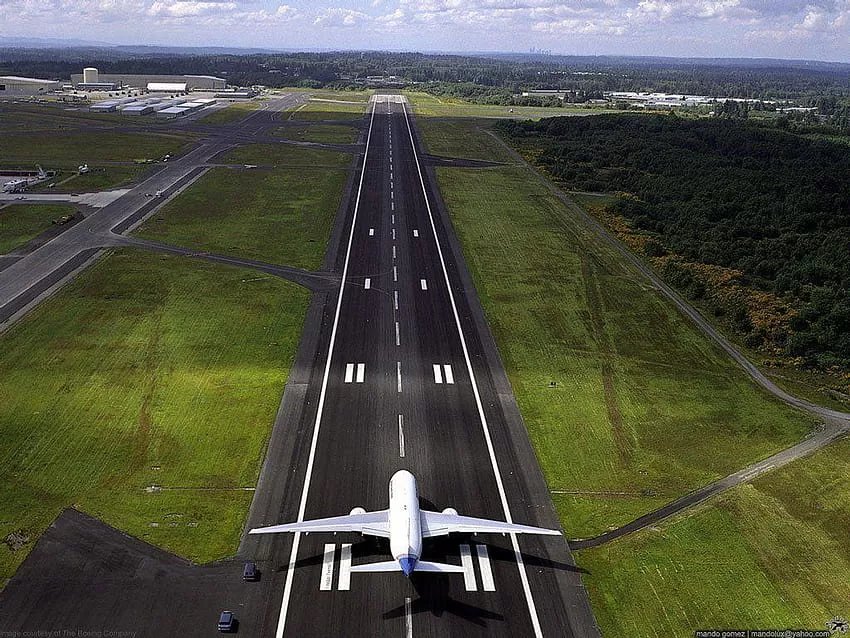 gby7i's tweet photo. @TeaTramRussia It was like a foot asphalt runway but above the ocean so that the plane could fly https://t.co/UA9vopeHgW