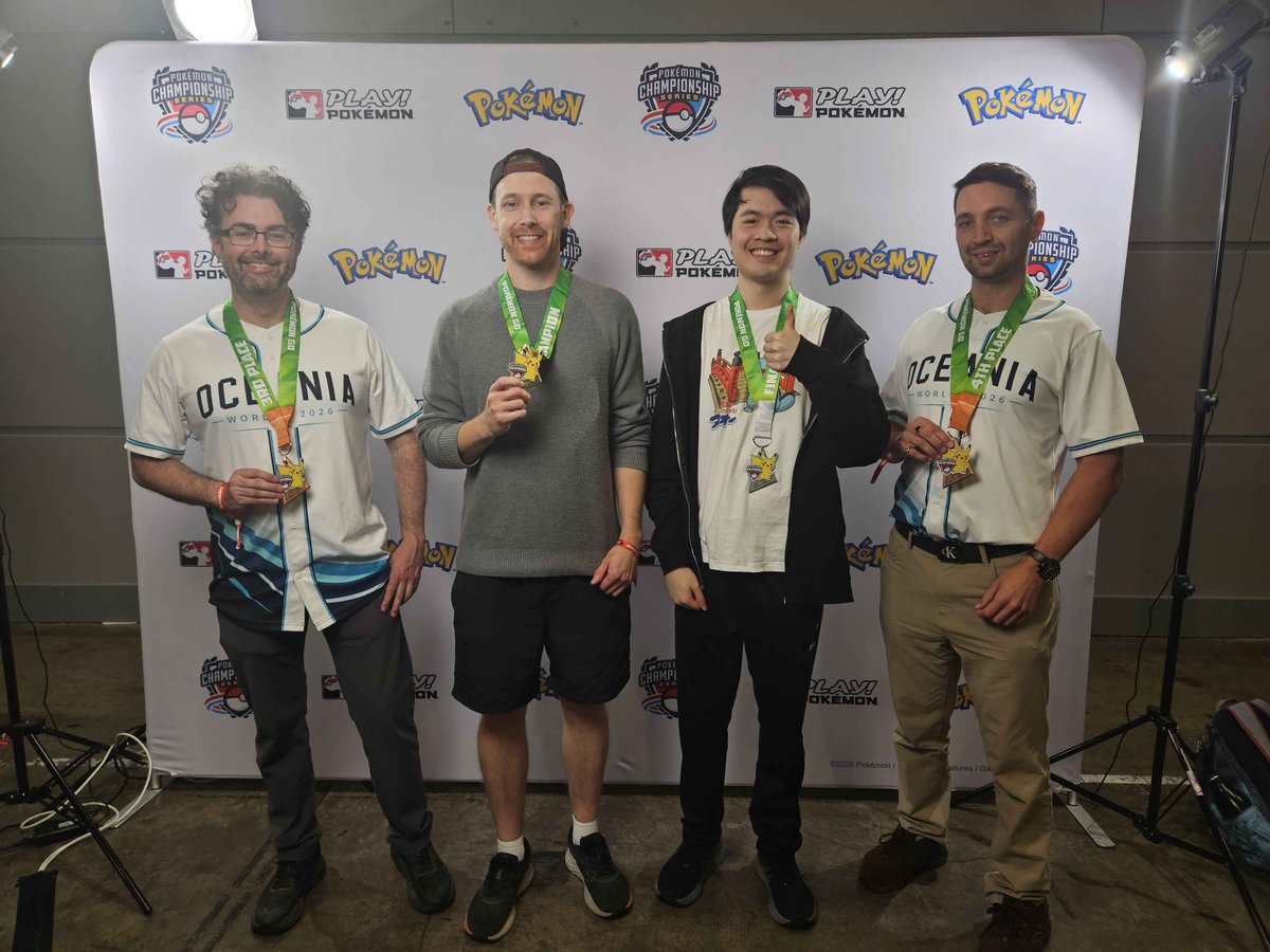 jumothyy's tweet photo. Thrilled with 2nd at Brisbane 2027🥈🔥 

Teamsheet blunder made my Quagsire, running Mud Bomb  (didn't click until grand finals 😭). Lineup was great otherwise.

Congrats to @RicFlareon, a finals matchup I've been chasing since witnessing my first regional finals in Sydney 2023 https://t.co/MVc0uk2qsa