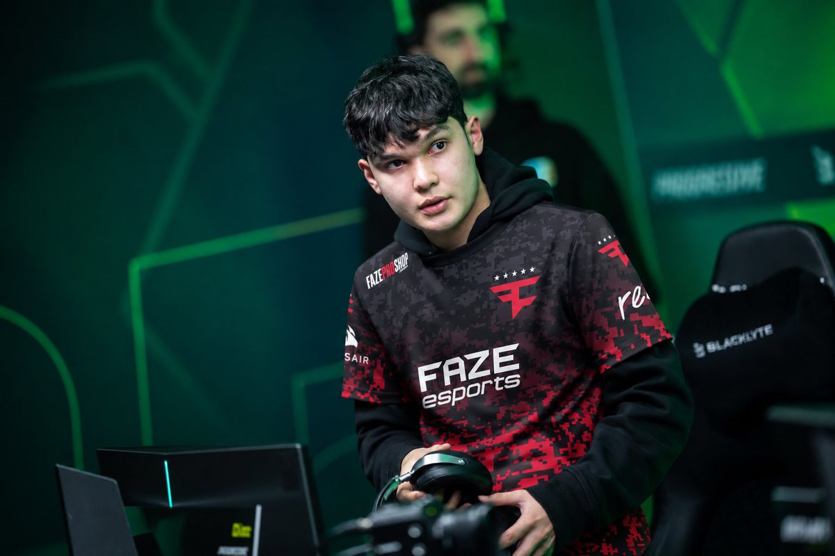 zgwr_rl's tweet photo. BOMBA 💣 

A FaZe Clan deseja RETORNAR ao Rocket League 🚨

No momento, um roster aqui na SAM é a primeira opção 🇧🇷

Lembrando que a FaZe também tem um suposto projeto para o Valorant aqui no BR 🔫 

(Imagem meramente ilustrativa) https://t.co/zwzruEkajg