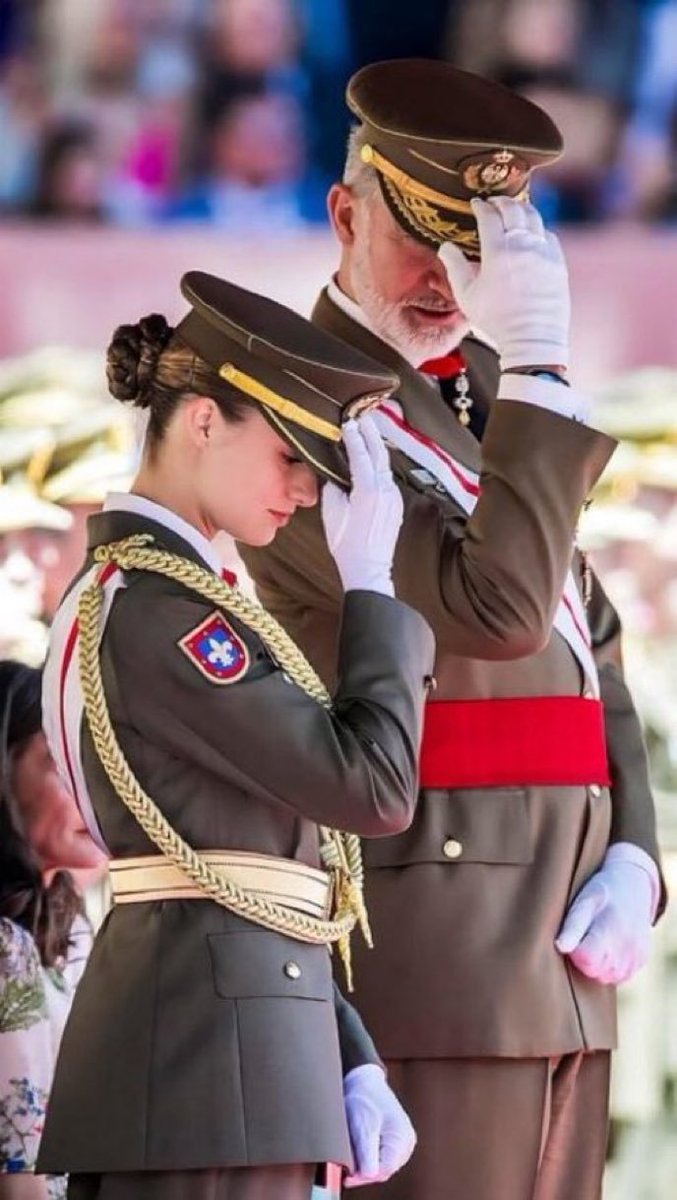 princessleono88's tweet photo. Las primeras 10 personas que me sigan y me envíen un mensaje recibirán una recompensa inmediata; solo 10 personas. https://t.co/6KA84jujrh