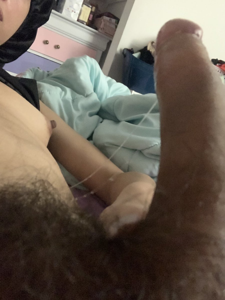 nyaaaalexandra's tweet photo. woke up leaking omgggg….. someone come lick this up 🫣 https://t.co/AxMsjqOFoe