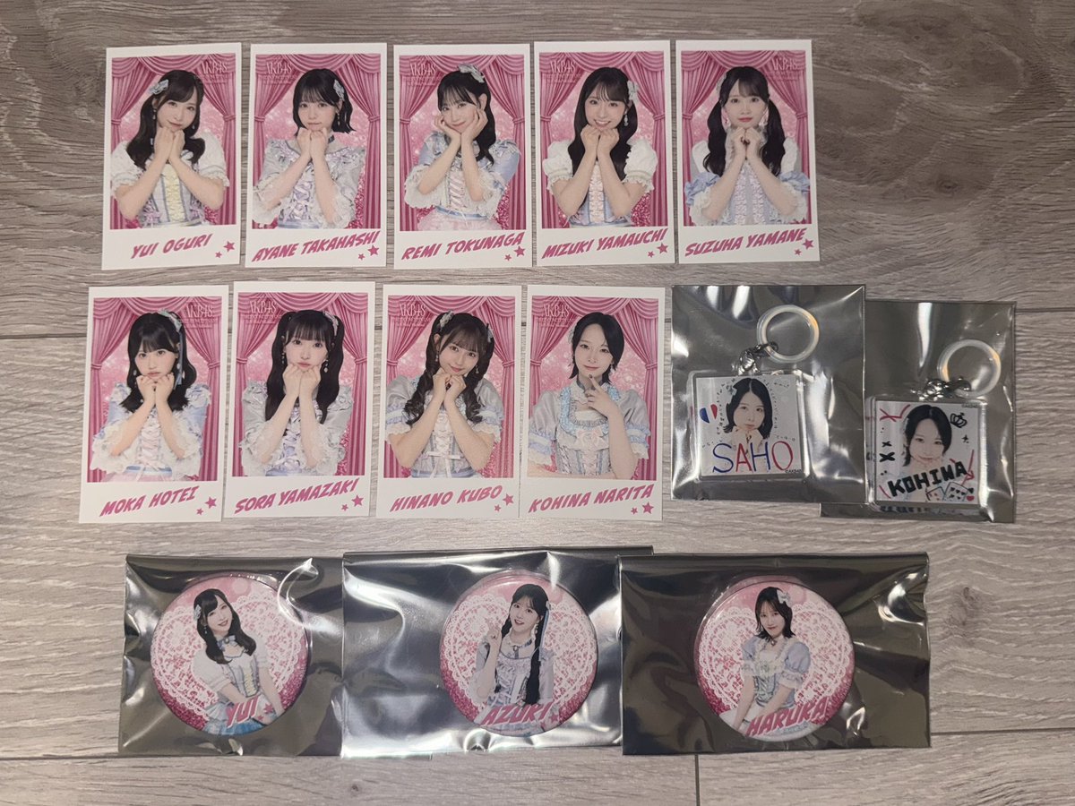 aichanloveeee's tweet photo. AKB48 AKB ペリちゃんくじ 交換 トレ

【 譲 】画像

【 求 】佐藤（ Aステッカー ､ Bアクスタ ､ 4めじるし ､ 8缶バッチ ）

11/22の2s会での交換希望です。
よろしくお願いします🙇🏻‍♀️ https://t.co/PENIDjfILj