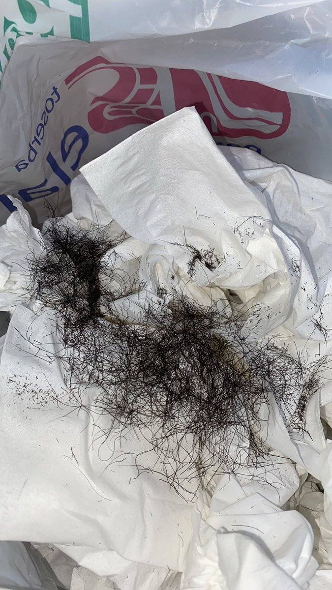 karieebee's tweet photo. Rambut rontok 😞 https://t.co/poksAsPqOf