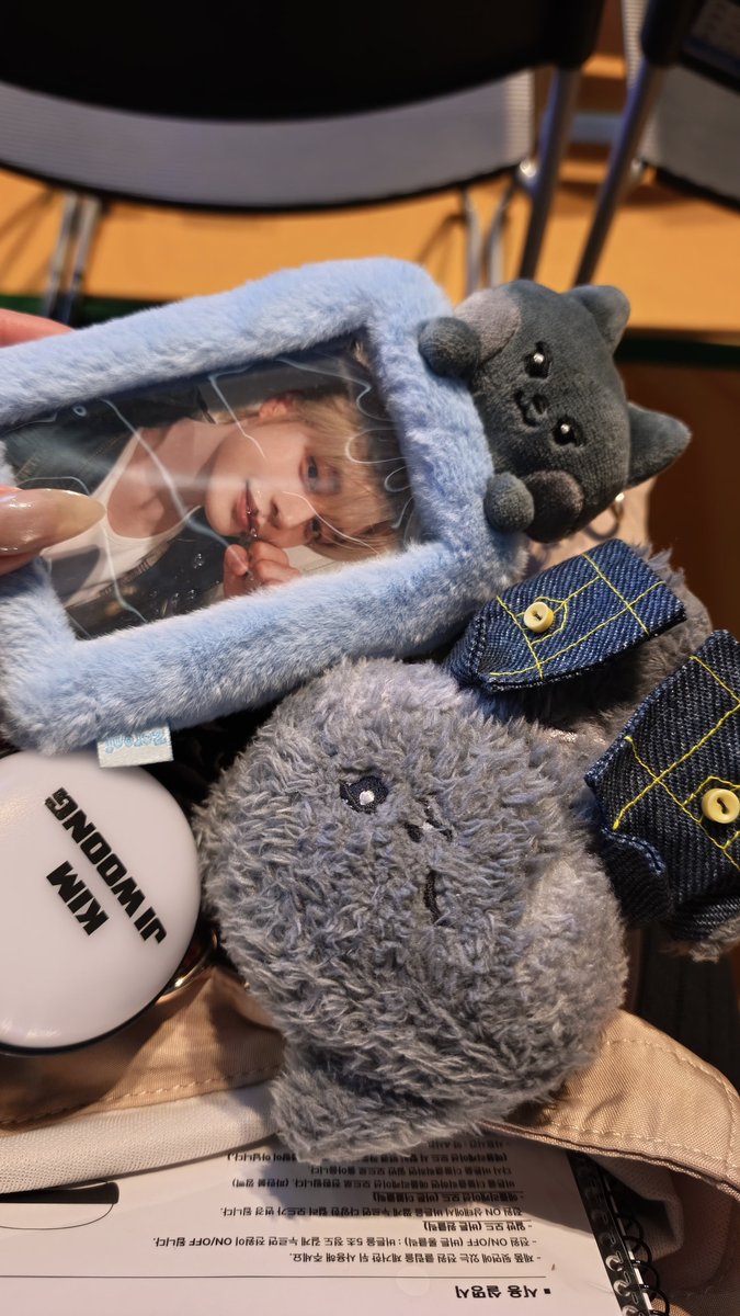 _yu_uyni's tweet photo. 2026 Kim Jiwoong Fan meeting
[TAKE 1 : Unique Story] in Osaka

せっかくの大阪だし、と思って参加したペンミだったけど、お誕生日おめでとうって言ってもらえて嬉しかった՞߹ - ߹՞💖️

楽しかった〜(ˆ꜆ . ̫ . ).ᐟ.ᐟ💮

 #김지웅 #KIMJIWOONG #제로베이스원 #ZEROBASEONE #ZB1 #キムジウン https://t.co/BaUVLABdyf