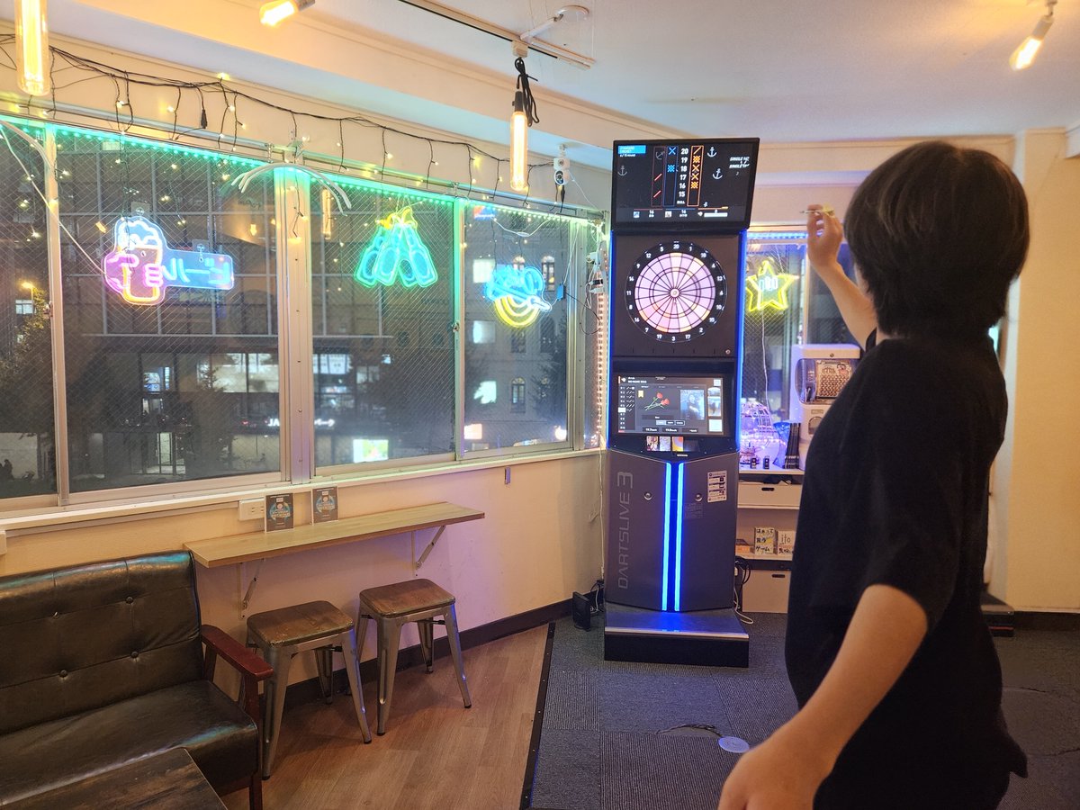 tech4u_ichikawa's tweet photo. 今日も贅沢な負荷をありがとうございました！ヒンナヒンナ

トレ終わりに投げに行ったらヘロヘロすぎてダーツ届かなくてワロタ https://t.co/XlfHklxgr2