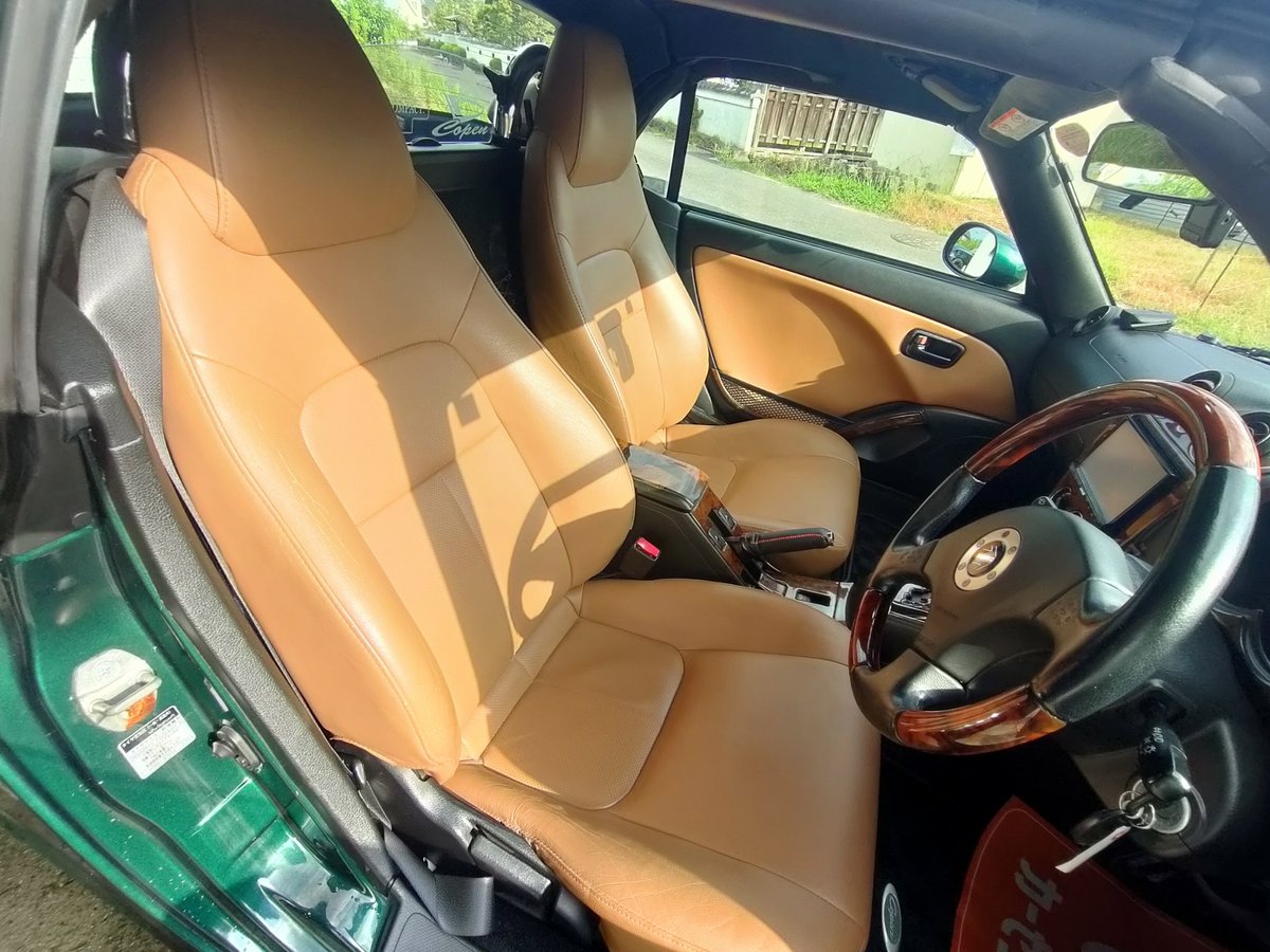 partman_sgt's tweet photo. 【成約御礼】
お車探させて頂きました！
L880Kコペンのタンレザーエディション！初代コペンって実はゼロクラと同世代なんですって！(ﾅﾝﾃﾞｽｯﾃｰ)
ピカピカの緑ボディにタンレザーが映える！こんな良い状態のシートは希少ですよ！
素敵なご縁でございます…
この度は誠にありがとうございました！ https://t.co/CDSjmBAEDU