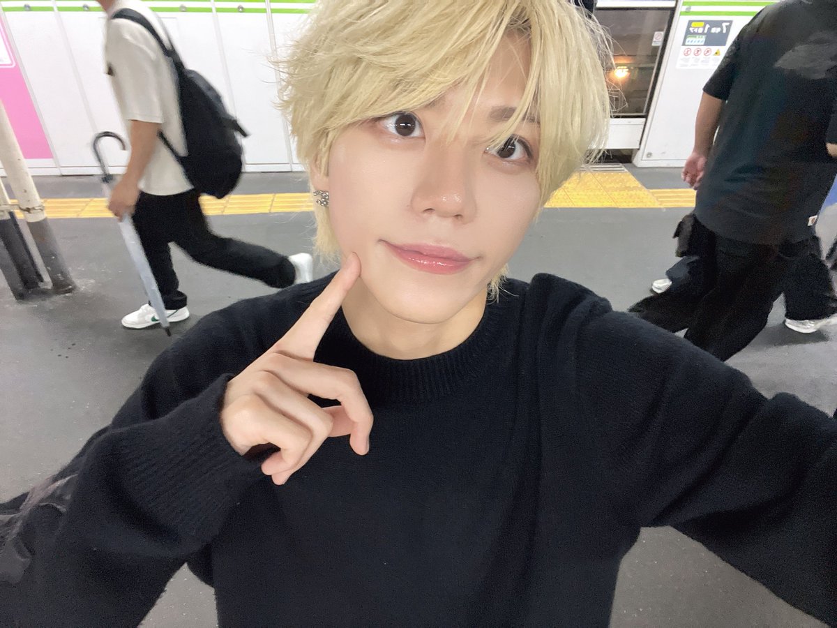 Ibuki_20SI's tweet photo. 君のこと、想い続けるよ。

 #20si #ニジュッサイ #あべいぶき #アイドル #大塚HeartsNEXT https://t.co/gmRbve09St
