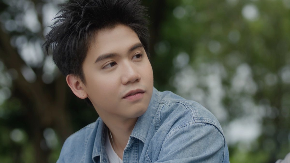 GMMTV's tweet photo. ก็ยังแอบชอบคนคนเดิม ไม่เคยเปลี่ยน
#MatchPointSeriesFinalEP

@ssingss @Chimonac https://t.co/8aq7JdXS20