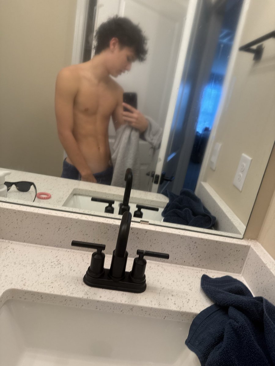 NicoRazeXO's tweet photo. Goodmorning Twink lovers😘 https://t.co/1UBlfK2sDh
