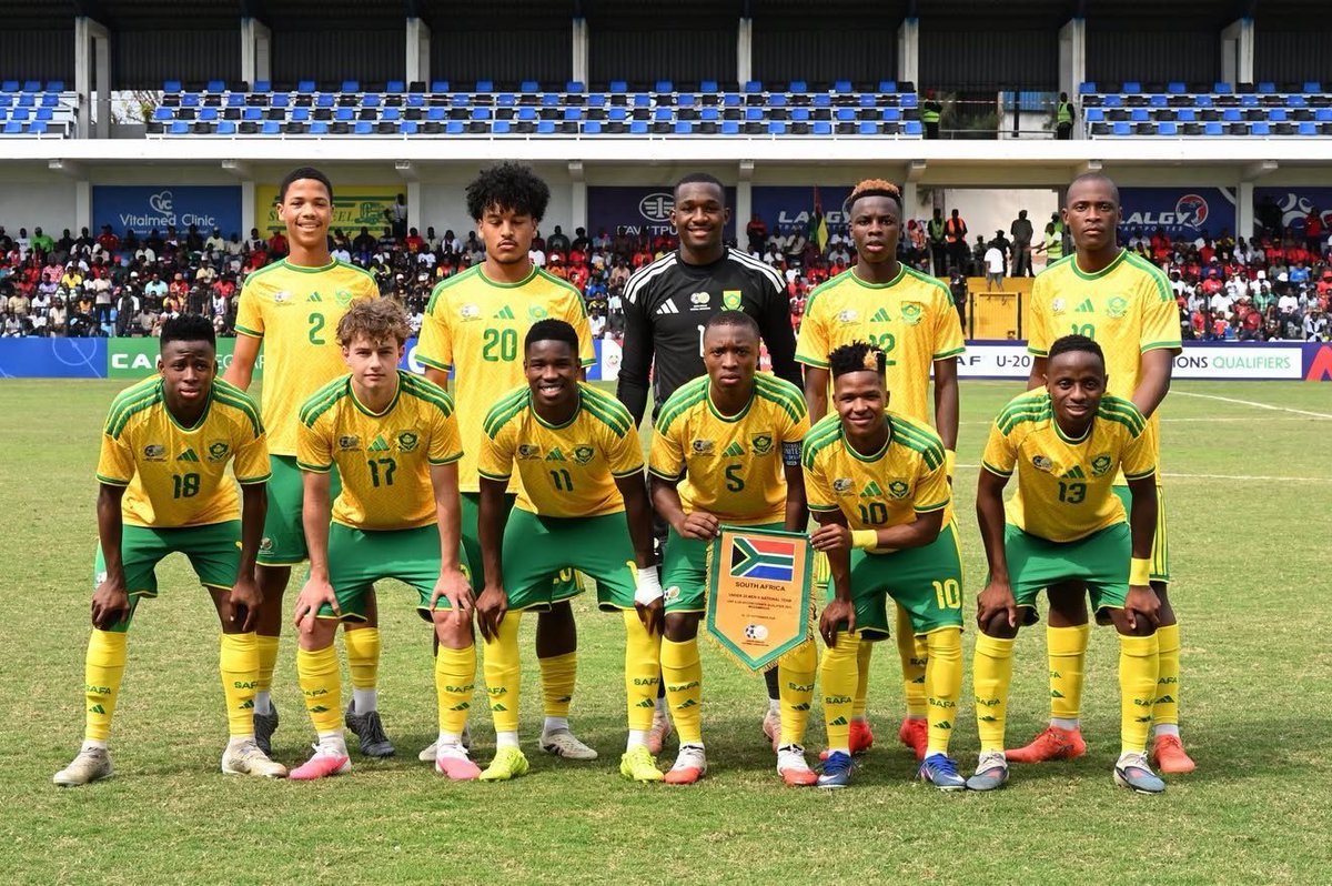 MickyJnr__'s tweet photo. 🇿🇦 𝐒𝐎𝐔𝐓𝐇 𝐀𝐅𝐑𝐈𝐂𝐀 𝐀𝐑𝐄 𝐂𝐇𝐀𝐌𝐏𝐈𝐎𝐍𝐒! ✨

Amajita have done it! 🔥

South Africa beat Mozambique 2-1 in the COSAFA U20 final to secure the COSAFA U20 title and punch their ticket to the U20 AFCON in Ghana next year. 🇬🇭

A special moment for South African football. 

Congratulations to all South Africans! 👏🏾

#COSAFAU20 #AfricanFootball #Amajita #SouthAfrica #U20AFCON #Ghana2027