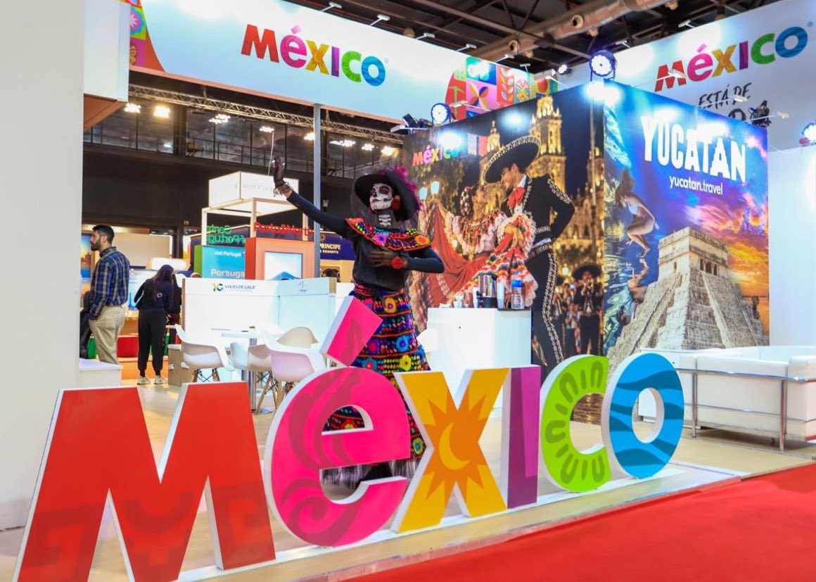 EmbaMexAr's tweet photo. Estamos listos para recibir a los visitantes de Argentina, el 5º mercado emisor de turistas más importante para nuestro país.  

Estamos en @feriadeturismo para atender consultas y brindar asesoría profesional al sector turístico y futuros visitantes. 🇲🇽 ESTÁ DE MODA. https://t.co/U1GEInpOm7