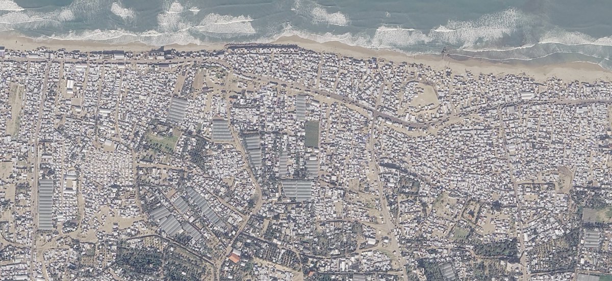 Nrg8000's tweet photo. Google has now added extensive high-resolution satellite imagery from early 2026 across most of southern Gaza. 
A total of 235km² from Jan (99 km²) and Feb (137 km²). 
Again, another example of the apocalyptic destruction, devastation and displacement brought by Israel to Gaza. https://t.co/O61Hsuse9I