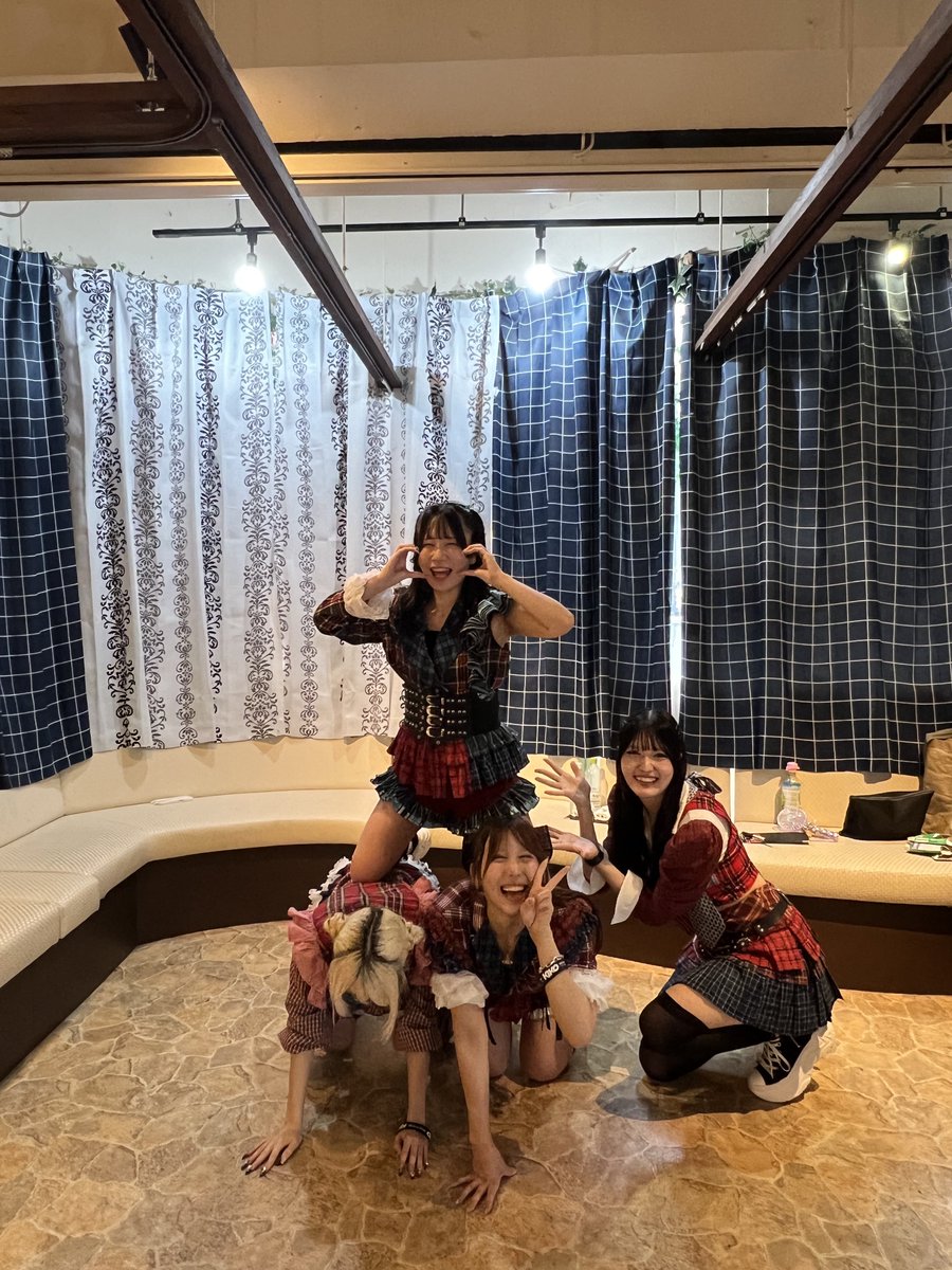Ao_bmt_O's tweet photo. 2026.09.27

#KIKO の10秒のやつ

🎂Happy Birthday 🎂

💙アタフタユメナ💙

素晴らしい一年になることを願ってます！！

⚠️ミカゲナギとチャンバクの両名はすすんで土台になってます。決してアタフタユメナから強要されたわけではありません。⚠️ https://t.co/ji0CKr1rCp