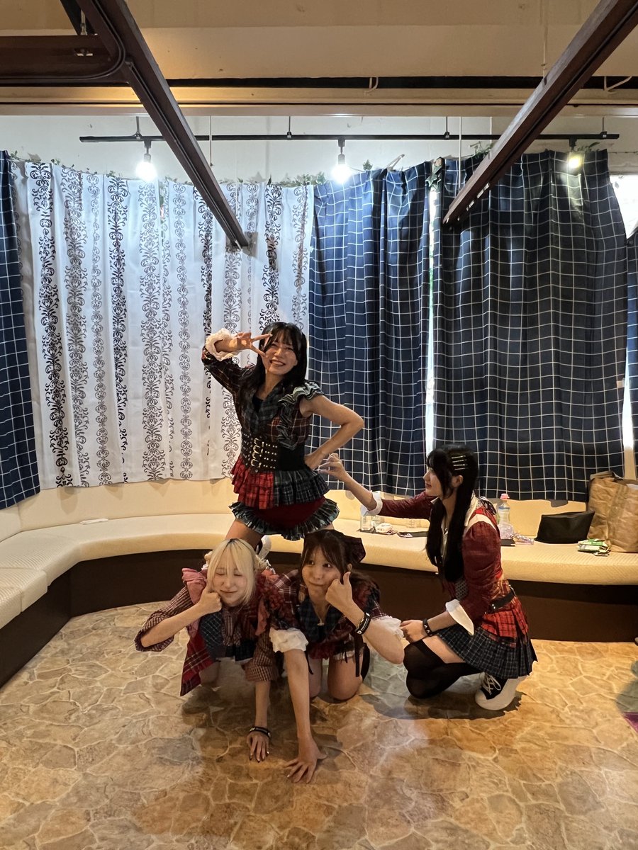 Ao_bmt_O's tweet photo. 2026.09.27

#KIKO の10秒のやつ

🎂Happy Birthday 🎂

💙アタフタユメナ💙

素晴らしい一年になることを願ってます！！

⚠️ミカゲナギとチャンバクの両名はすすんで土台になってます。決してアタフタユメナから強要されたわけではありません。⚠️ https://t.co/ji0CKr1rCp